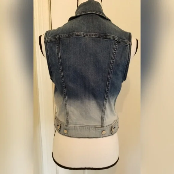 Levi's Blue Denim Ombre Vest Button Up Cropped - Picture 3 of 5